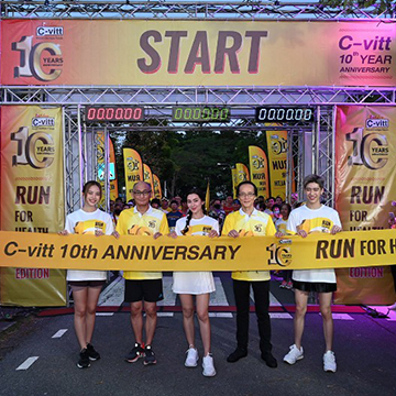 Bella, Nicha, and PP attend C-vitt Run For Health 10th Anniversary